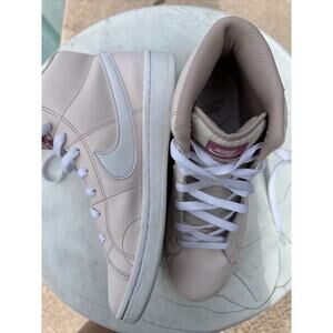 Nike Court Royale 2 FD0286-600 Basketball Shoes Sneakers Women's Size 8.5 - Pink